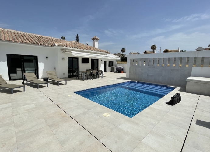 Villa Detached in San Pedro de Alcántara - 2