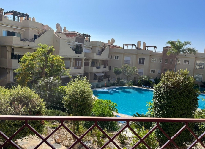 Apartamento Planta Media en Estepona - 1