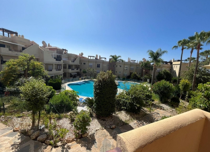 Apartamento Planta Media en Estepona - 4