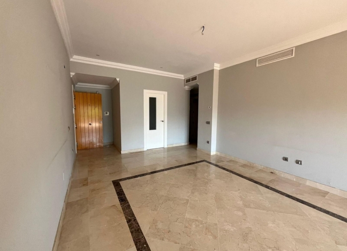Apartamento Planta Media en Estepona - 7