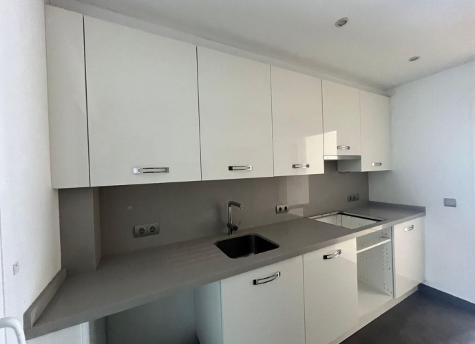 Apartamento Planta Media en Estepona - 10