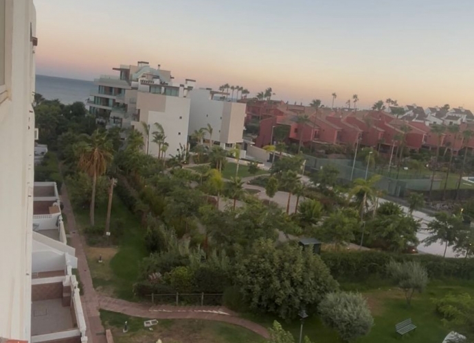Apartamento Planta Media en Estepona - 9