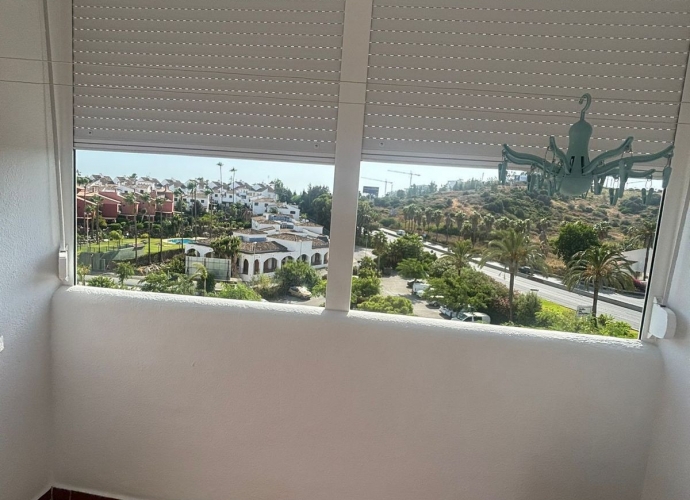 Apartamento Planta Media en Estepona - 10