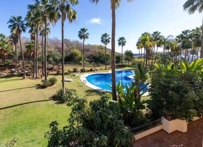 Apartamento Planta Baja en The Golden Mile Las Cascadas  - 2