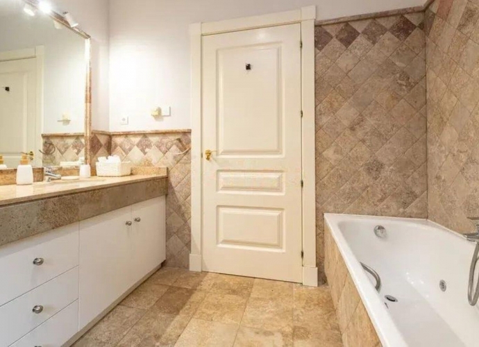 Apartamento Planta Baja en The Golden Mile Las Cascadas  - 9