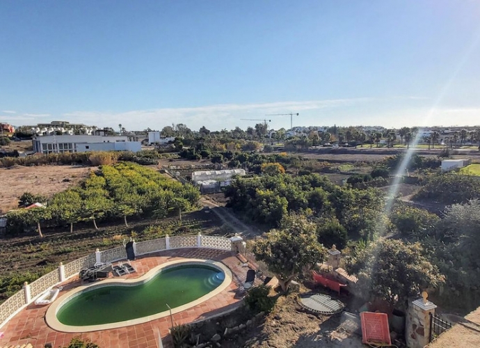 Villa Independiente en Cancelada - 4