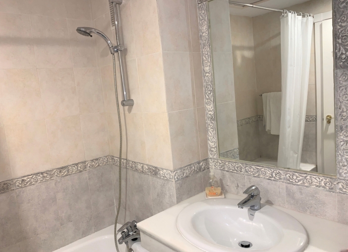 Apartamento Planta Media en Hacienda del Sol - 8