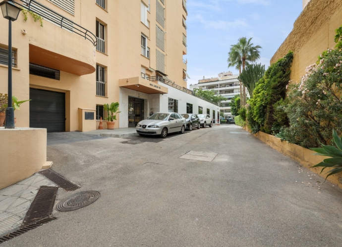 Apartment Middle Floor in Marbella - 4