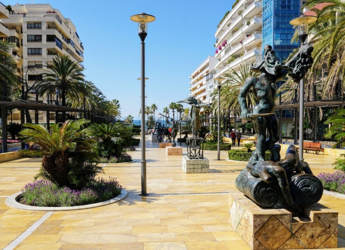 Commercial Bar in Marbella - 1