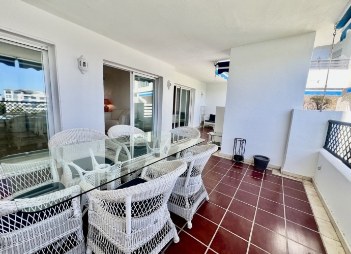 Apartamento Planta Media en Puerto Banús Jardines del Puerto  - 3