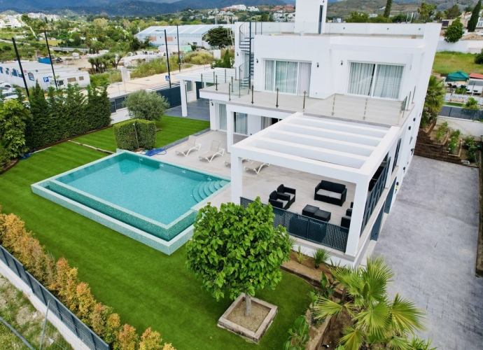 Villa Detached in Cancelada - 10