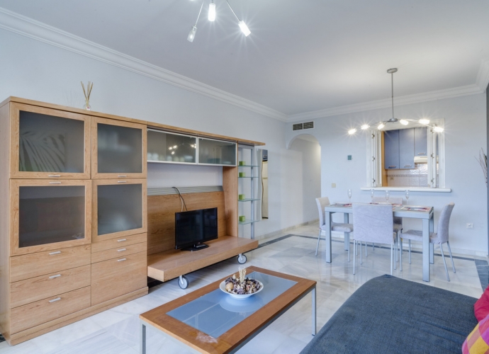 Apartment Ground Floor in The Golden Mile - 3