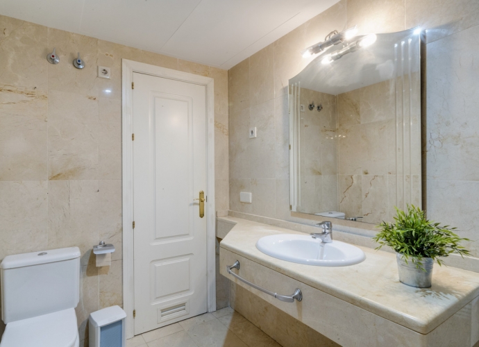 Apartment Ground Floor in The Golden Mile - 9