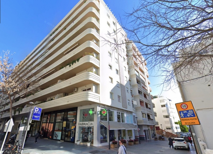 Apartamento Planta Media en Marbella - 1