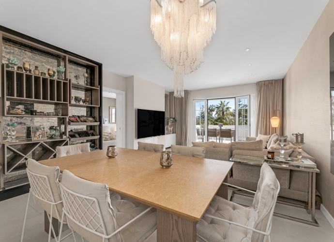 Apartment Middle Floor in The Golden Mile - 4