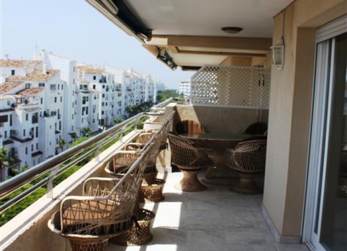 Appartement milieu d’Etage situé à Puerto Banús - 8