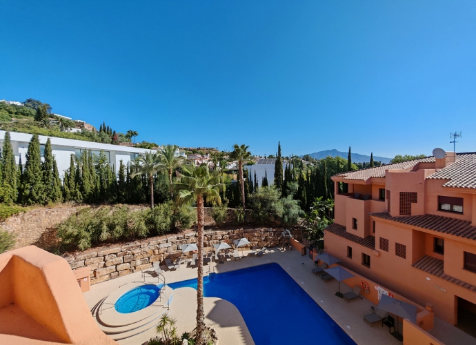 Apartamento Planta Media en Benahavís - 1