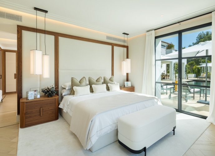 Villa Detached in The Golden Mile - 10