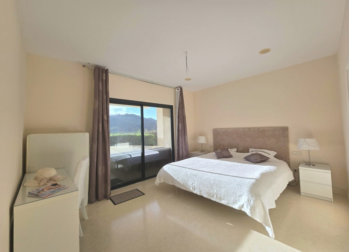 Apartment Middle Floor in Benahavís Capanes del Golf  - 5