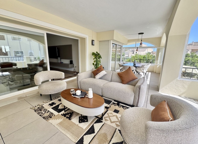 Apartment Middle Floor in Elviria - 3