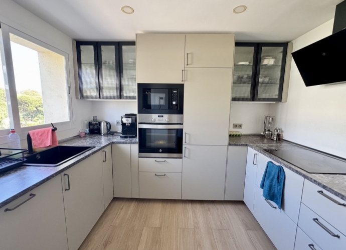 Apartment Middle Floor in Elviria - 10