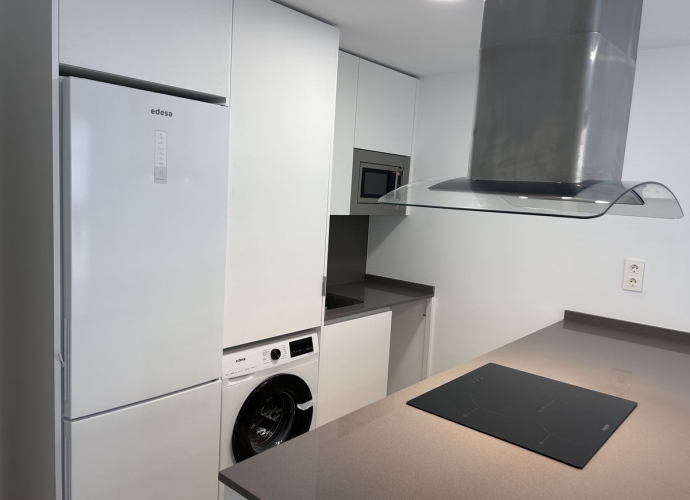 Apartamento Planta Media en Estepona - 8