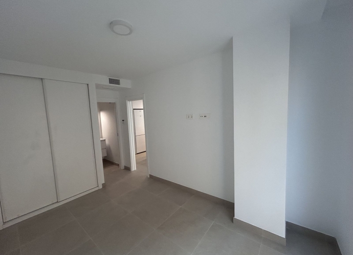 Apartamento Planta Media en Estepona - 10