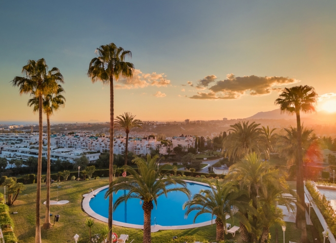 Apartment Middle Floor in The Golden Mile Las Terrazas de las Lomas  - 6