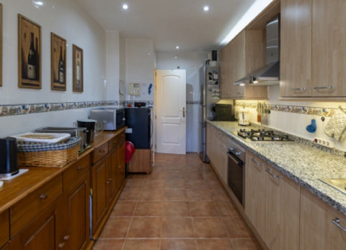 Apartment Middle Floor in San Pedro de Alcántara Los Almendros  - 7