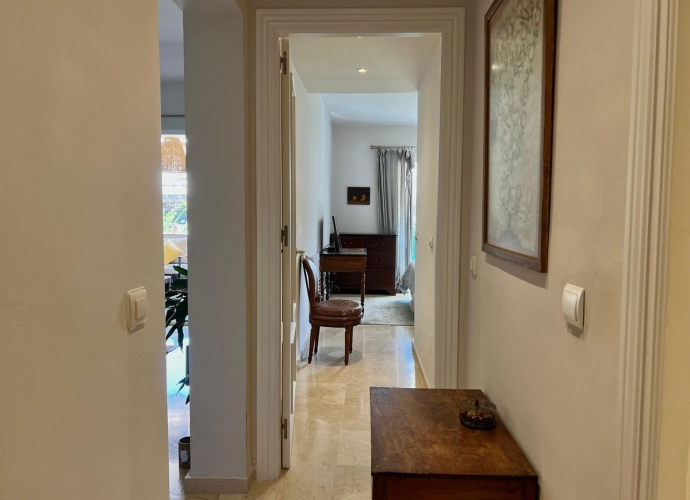 Apartamento Planta Media en Guadalmina Alta - 8