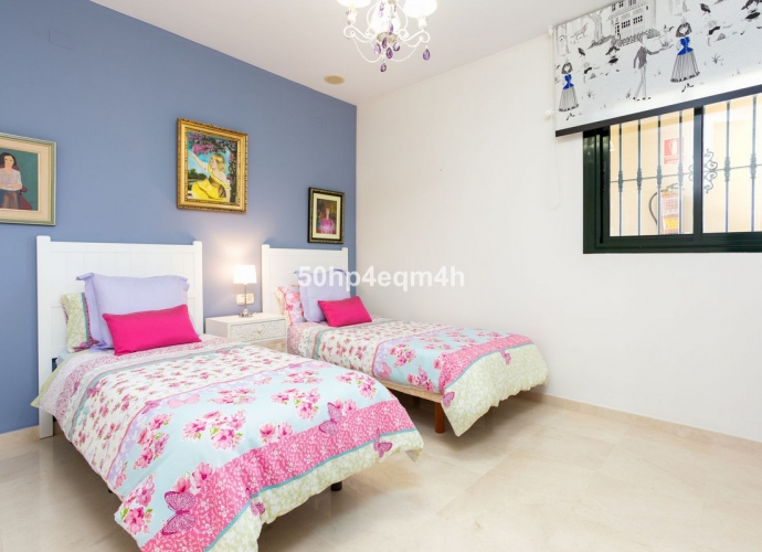 Apartamento Planta Media en Guadalmina Alta - 10