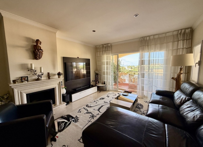 Appartement milieu d’Etage situé à Elviria Colorado Hills  - 1