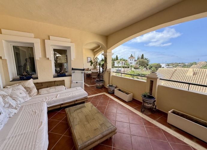 Appartement milieu d’Etage situé à Elviria Colorado Hills  - 2