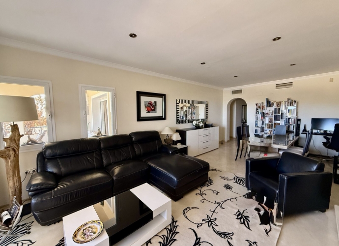 Appartement milieu d’Etage situé à Elviria Colorado Hills  - 6