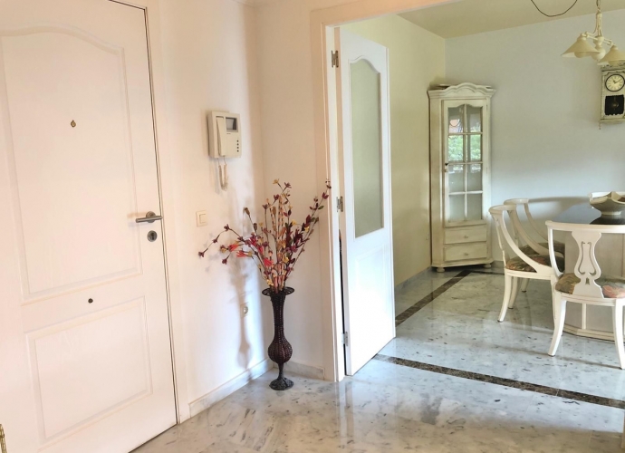 Apartamento Planta Media en The Golden Mile Costa Nagüeles III  - 3