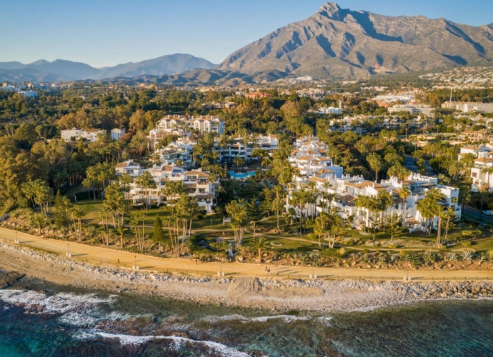 Apartamento Planta Media en The Golden Mile - 1