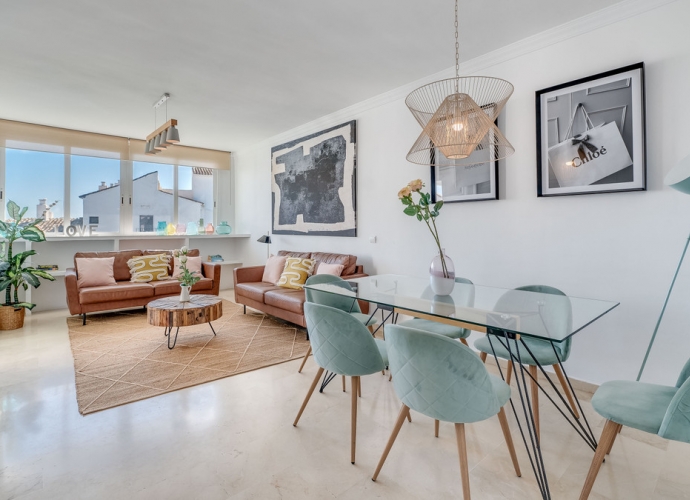 Apartamento Planta Media en Puerto Banús Jardines del Puerto  - 2