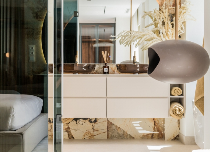 Apartment Middle Floor in Los Monteros - 6