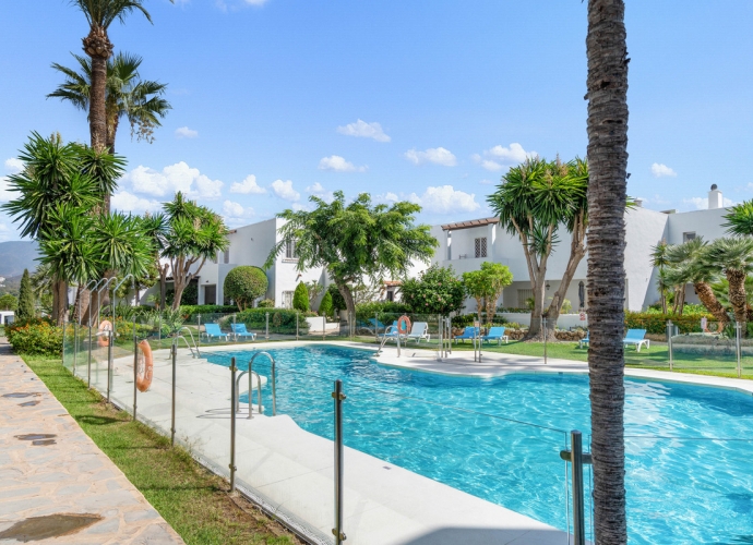 Apartamento Planta Media en Nueva Andalucía - 2