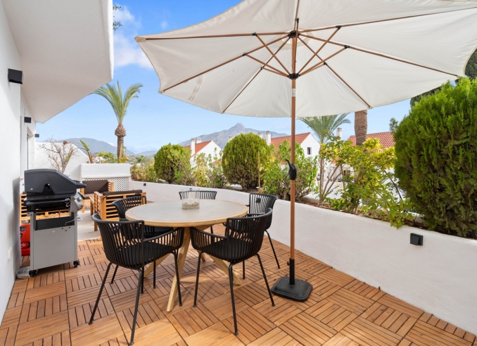 Apartamento Planta Media en Nueva Andalucía La Maestranza  - 4