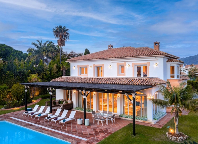 Villa Detached in Guadalmina Baja - 1