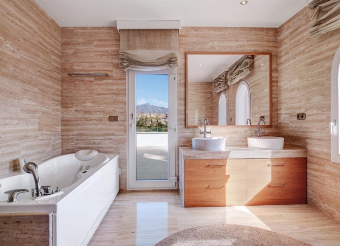 Villa Detached in Guadalmina Baja - 6