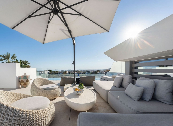 Villa Semi Detached situé à Nueva Andalucía - 1