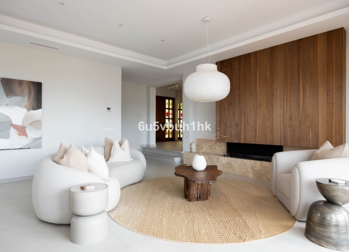 Villa Detached in El Rosario - 6