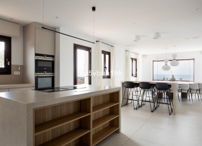 Villa Detached in El Rosario - 8