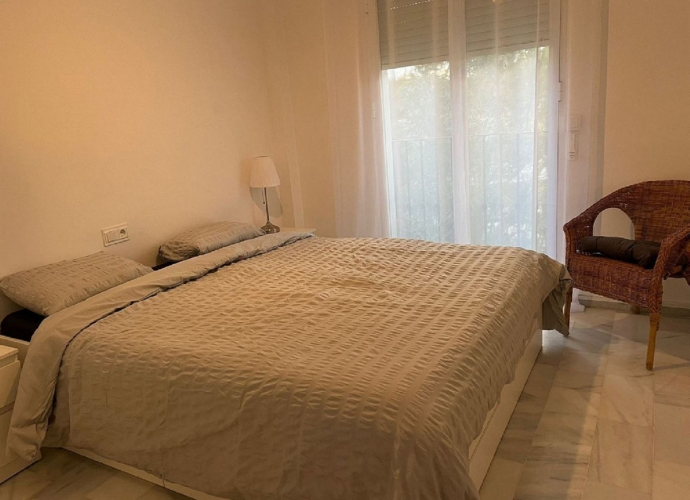 Apartamento Planta Media en Guadalmina Baja - 8