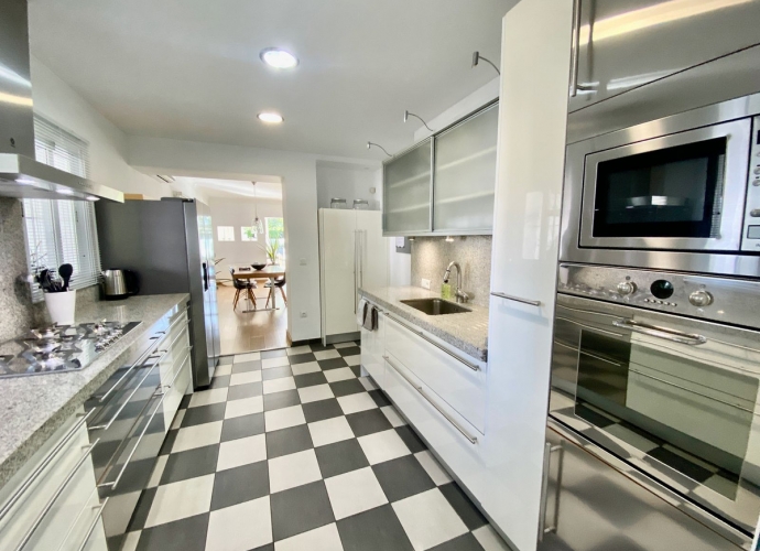 Villa Semi Detached in Guadalmina Baja - 9