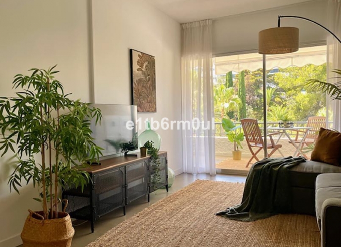 Apartment Middle Floor in The Golden Mile Jardines del Mar  - 7