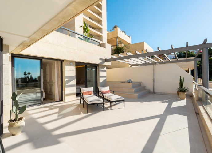 Appartement milieu d’Etage situé à Nueva Andalucía Los Arrayanes  - 5