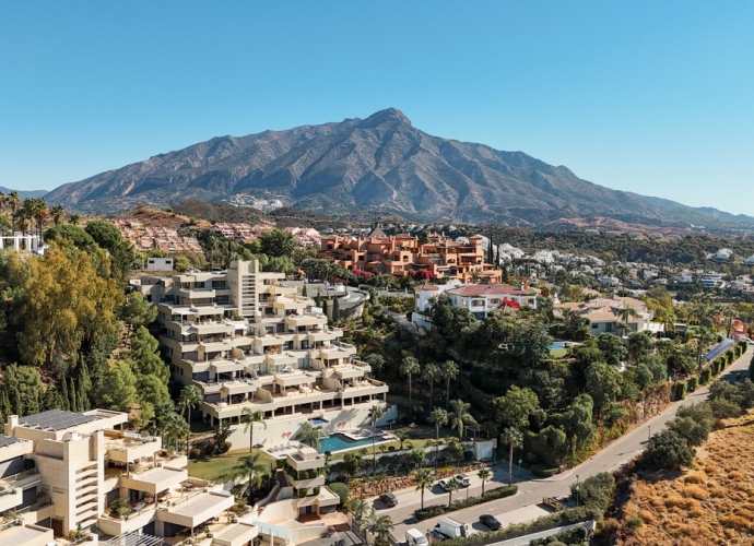 Appartement milieu d’Etage situé à Nueva Andalucía Los Arrayanes  - 6